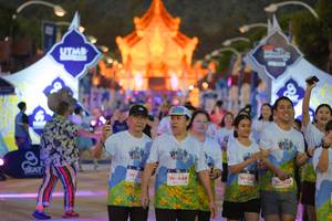 BIB: 446, 337
                            <button type="button" onclick="openModal(22466979)" class="btn btn-primary btn-sm float-right btn-popup" data-toggle="modal" data-target=".modal-high-quality">
                        <i class="fas fa-shopping-cart"></i> Add to Cart
                    </button>
                                            <button type="button" onclick="isThisMe(22466979, true)" class="btn btn-success btn-sm float-right btn-popup btn-isme hidden" data-toggle="tooltip" data-placement="bottom" title="นี่คือรูปของคุณใช่ไหม คลิกที่นี่เพื่อเอาเข้าอัลบั้ม">
                        <i class="fas fa-plus"></i> Add to album
                    </button>
                    <button type="button" onclick="isThisMe(22466979, false)" class="btn btn-warning btn-sm float-right btn-popup btn-isnotme hidden">
                        <i class="fas fa-ban"></i> Remove from album
                    </button>